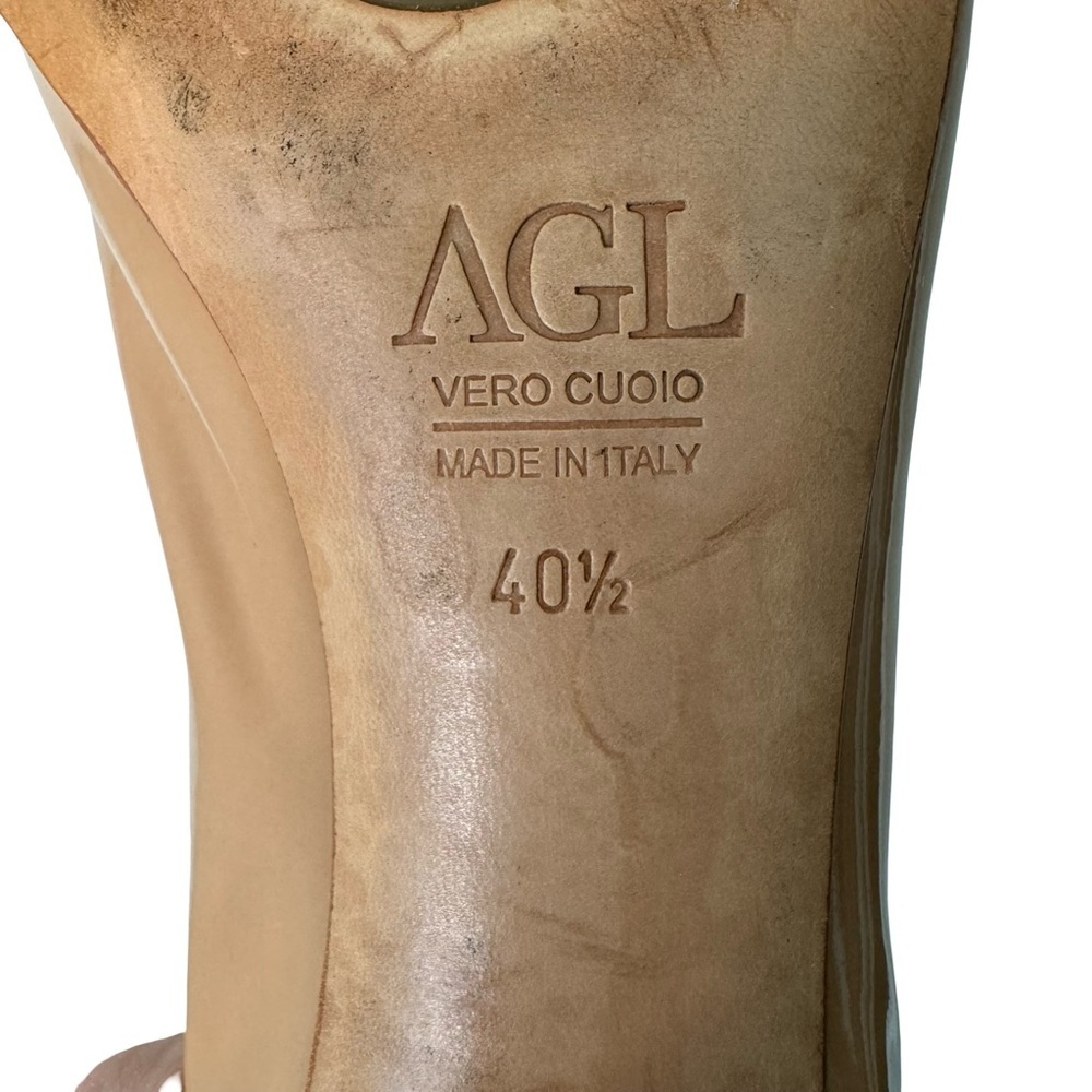 AGL Tan Patent Leather Pumps Heels Round Toe White Contrast Stitching Size 40.5 - Picture 2 of 12
